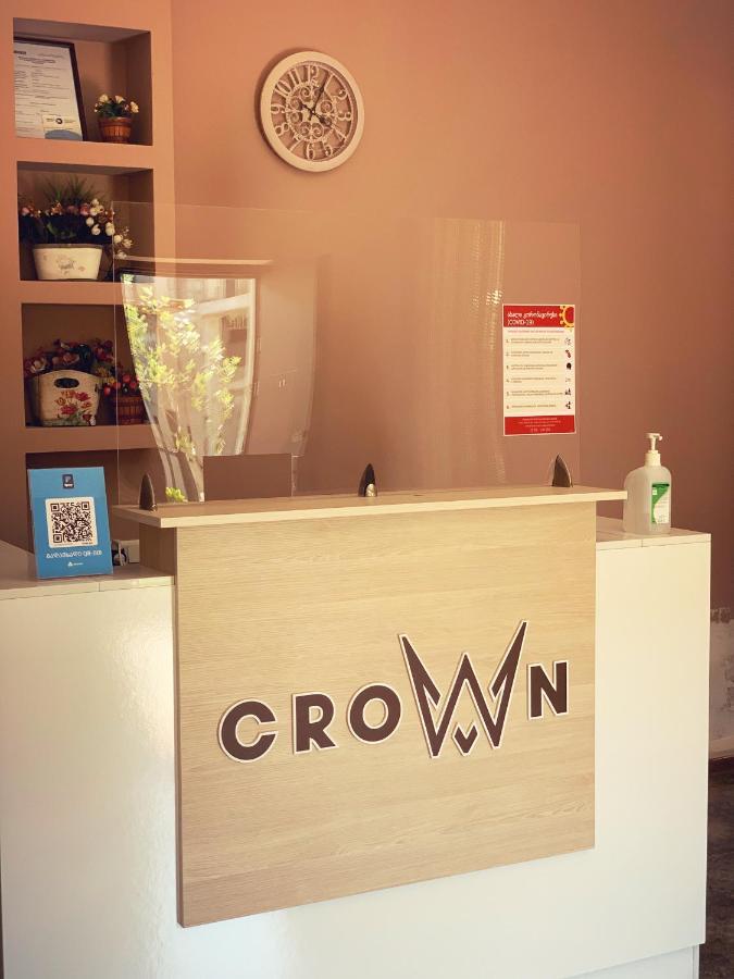 Hotel Crown يوريكي المظهر الخارجي الصورة